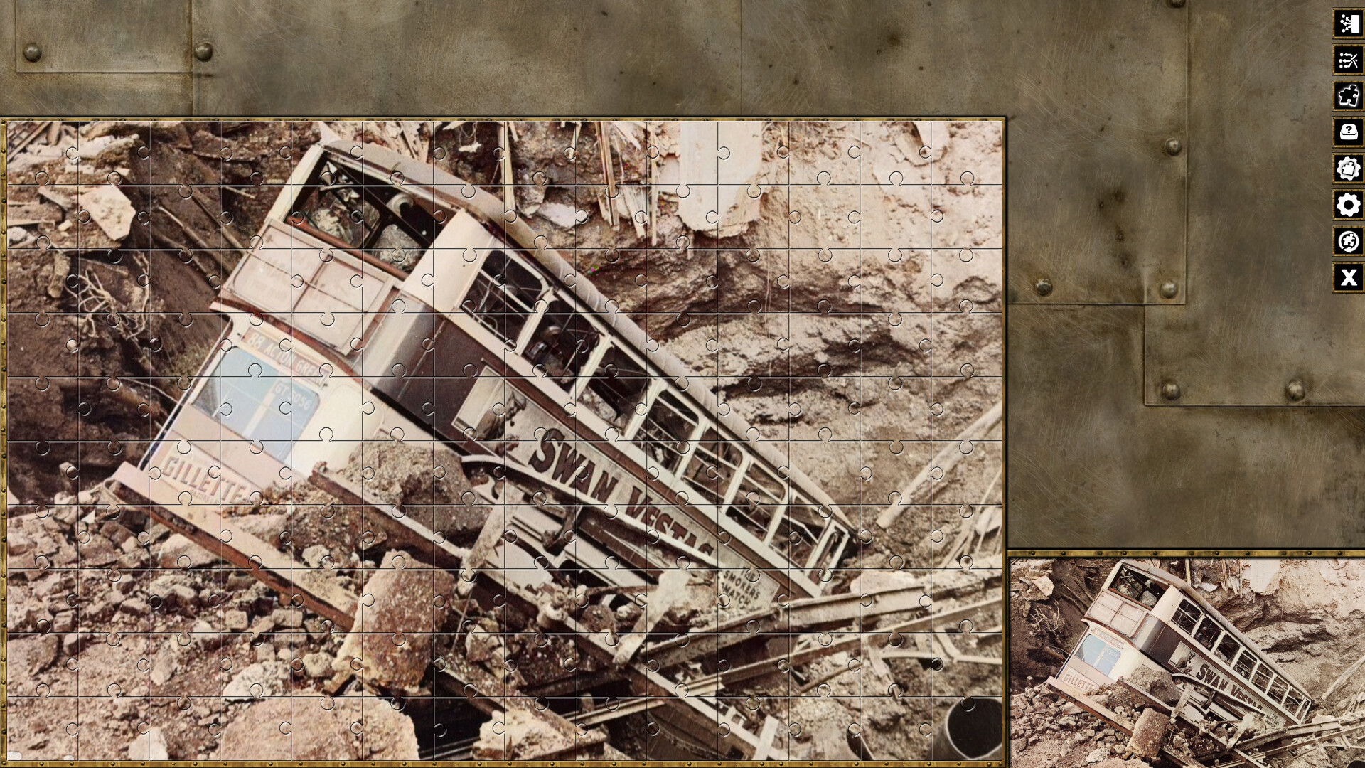 Pixel Puzzles WW2 Jigsaw - Pack: The Blitz screenshot 5