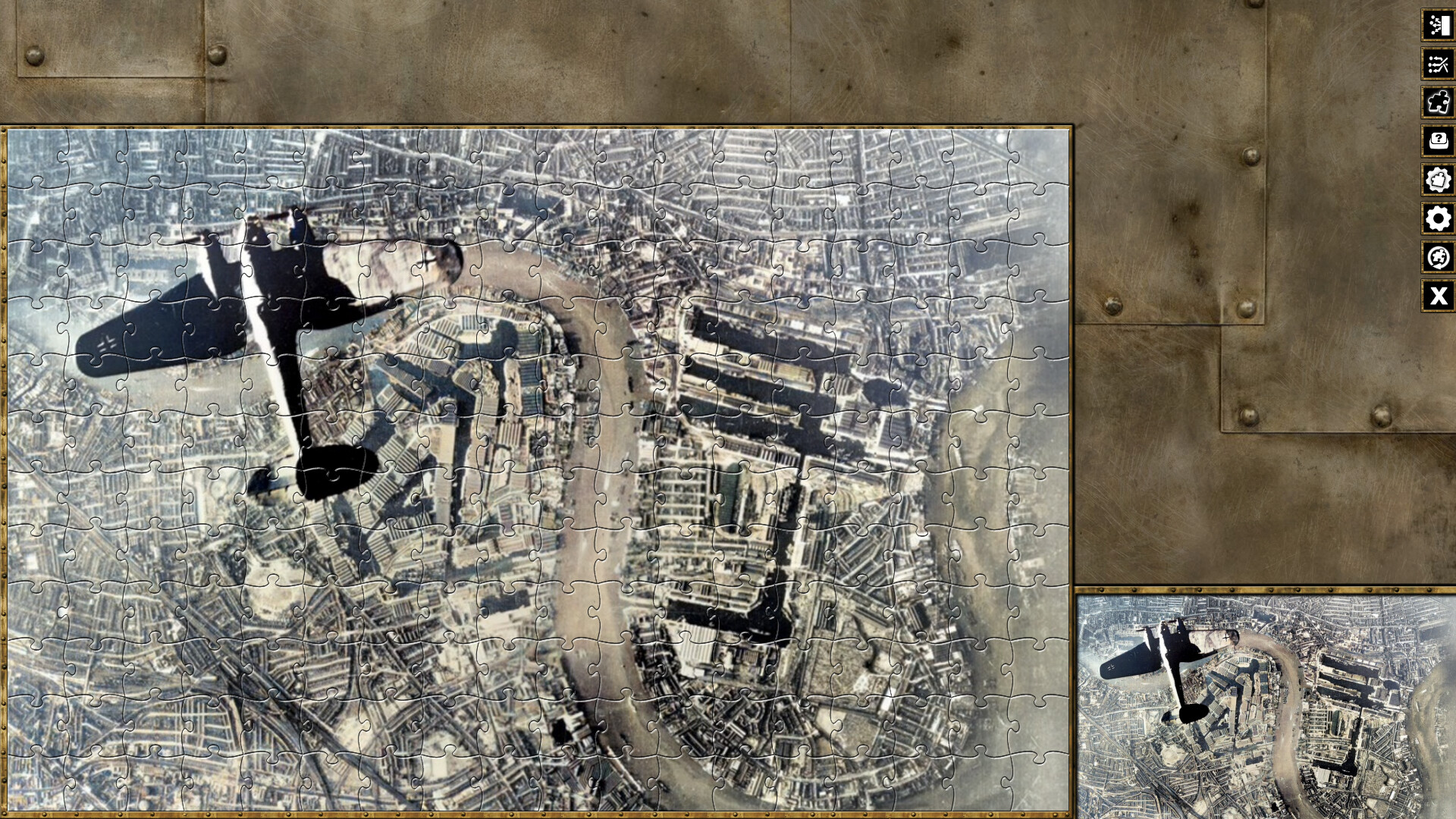 Pixel Puzzles WW2 Jigsaw - Pack: The Blitz screenshot 1