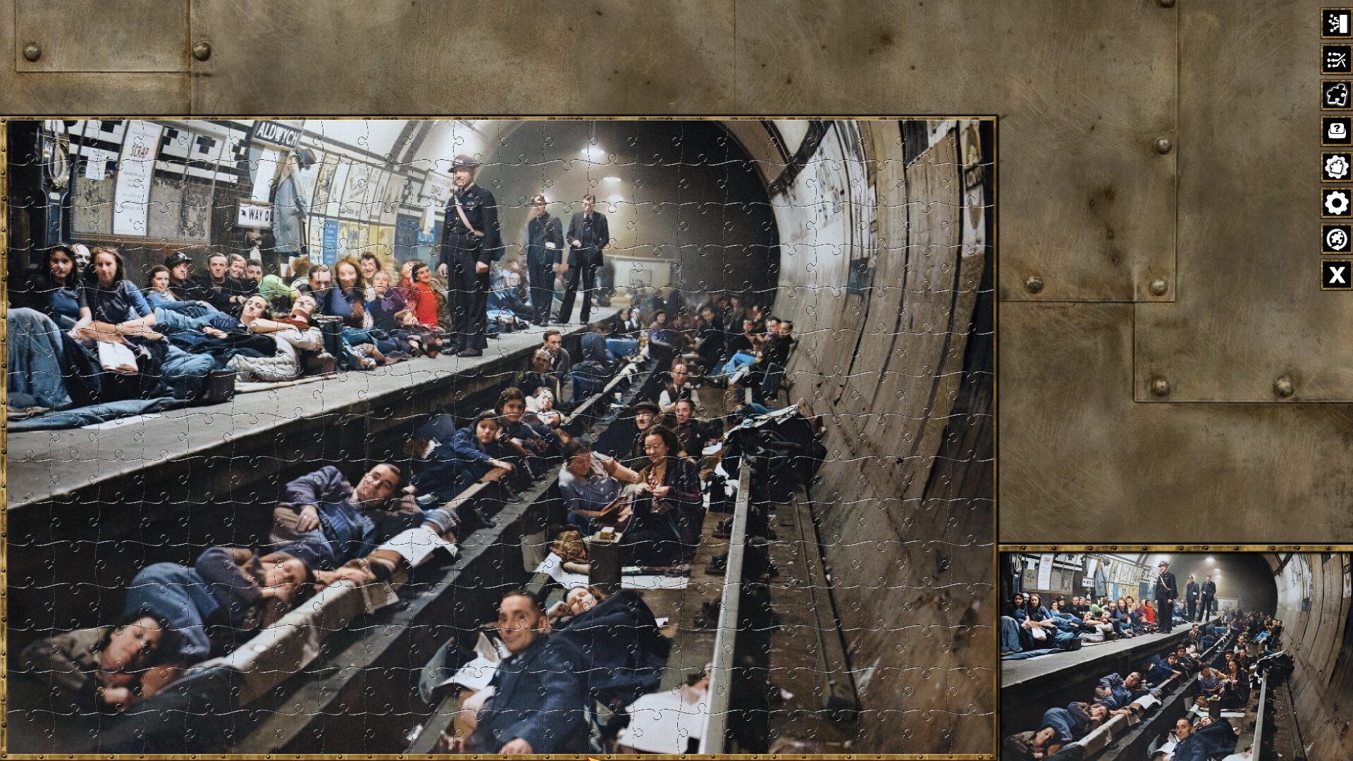 Pixel Puzzles WW2 Jigsaw - Pack: The Blitz screenshot 2