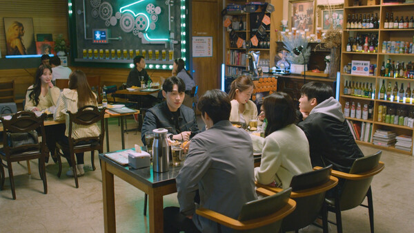 图片[4]-禁止过分投入/Love Too Easily 真人互动影游 中文版下载- 小镇青年游戏社-小镇青年游戏社