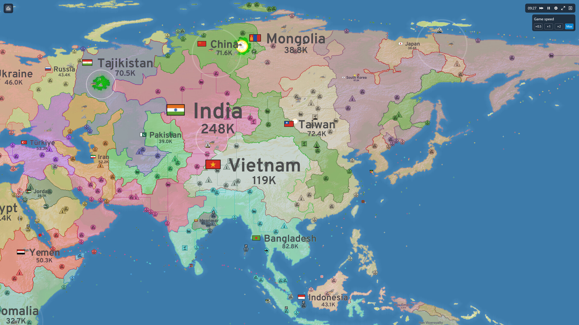 OpenFrontのスクリーンショット。アジア地域の地図上で各国が色分けされ、人口数と国旗が表示されている