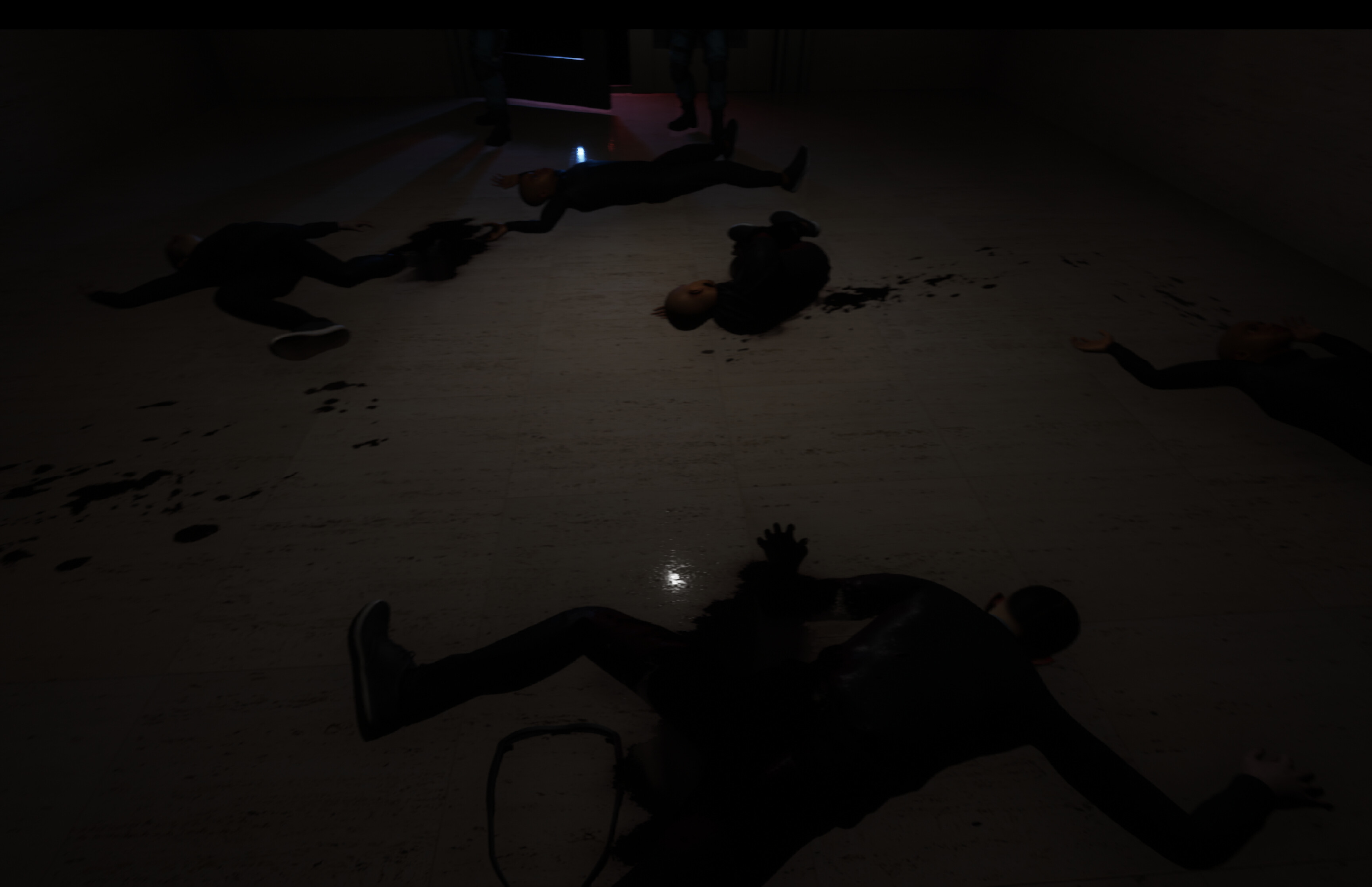 Among the Strangers screenshot 2