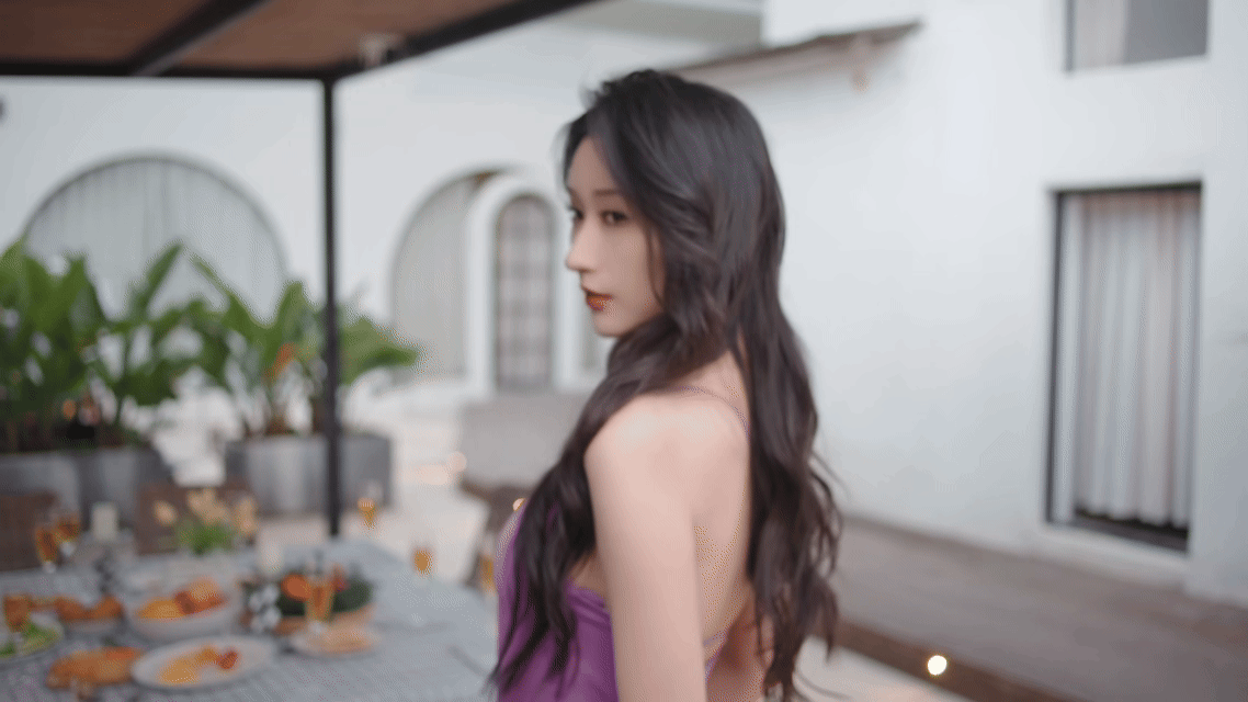 rebooted fate nhan vat nu vay tim goi cam ben ban tiec ngoai troi