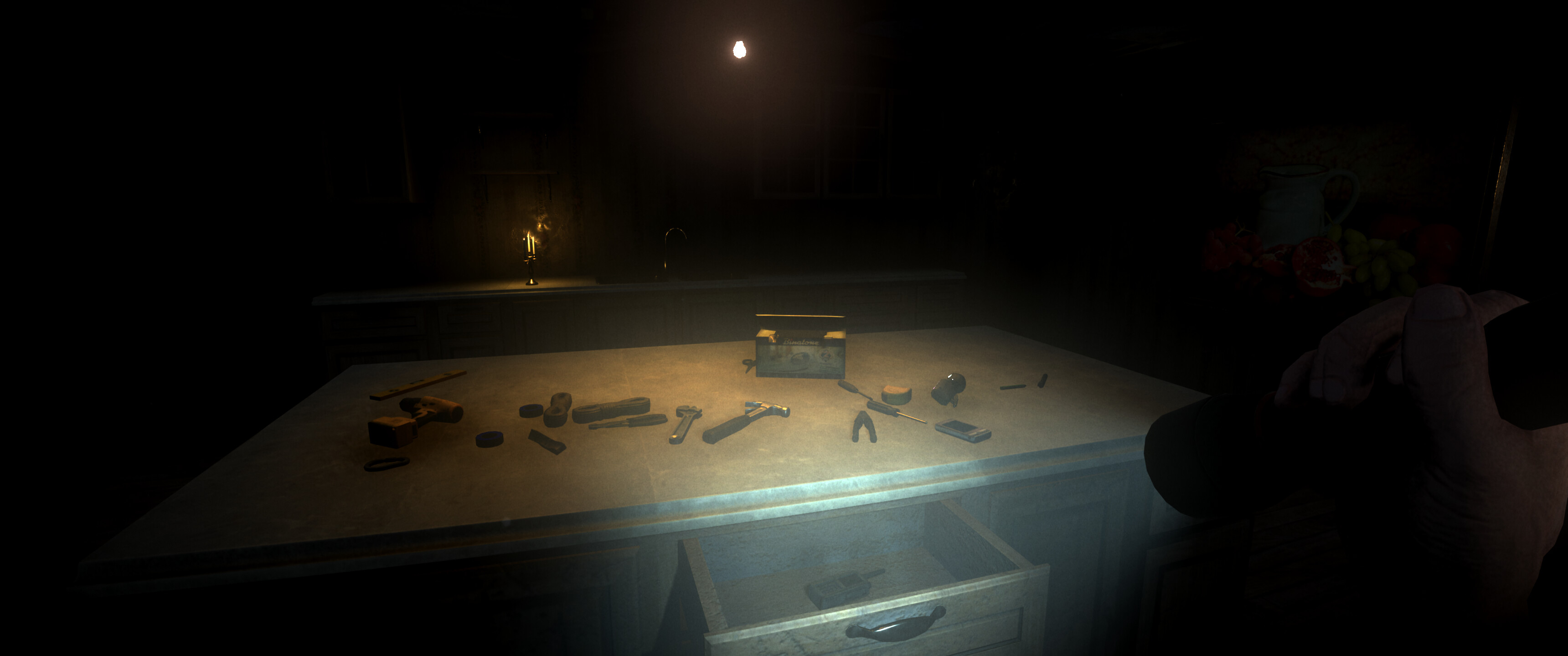 Footsteps in the Dark screenshot 5