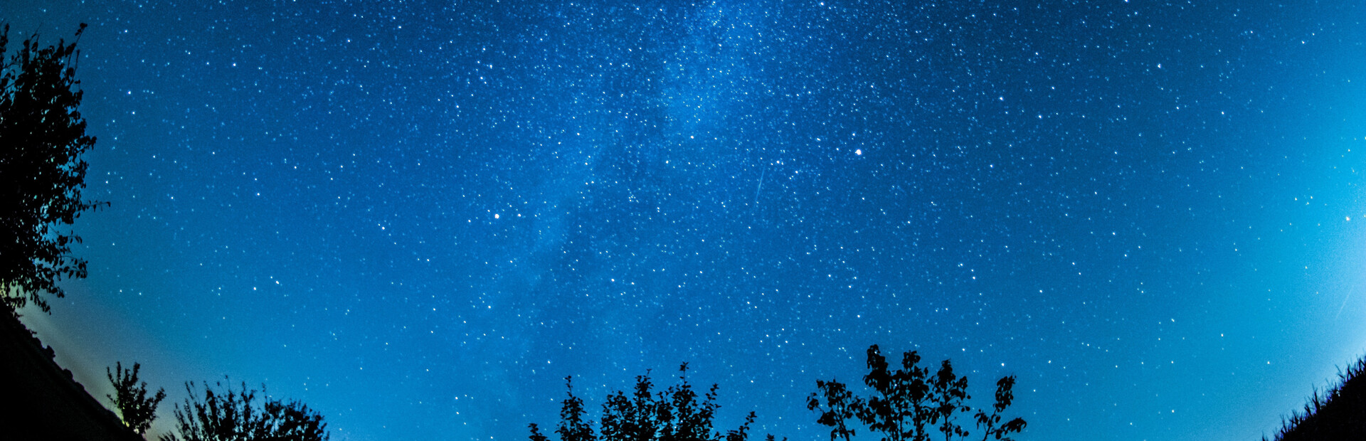 Fast Radio Burst