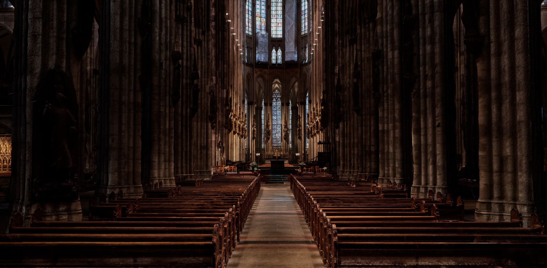 Realities - Cologne Cathedral screenshot 2